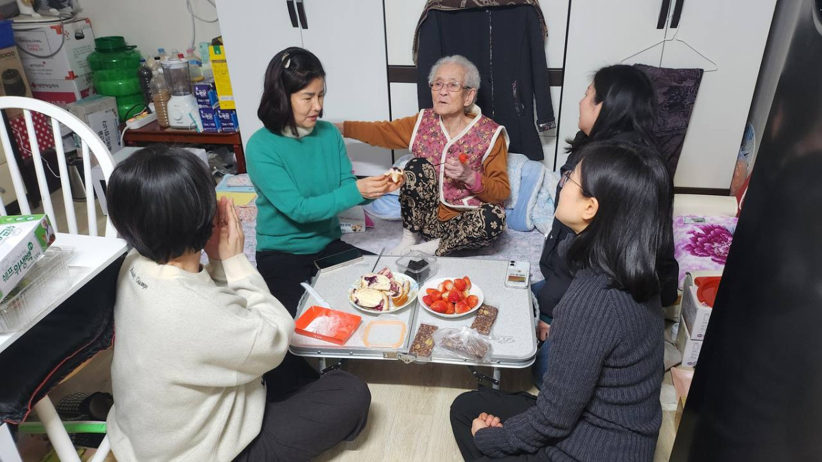 방배 4동 지역 독거 어르신 생신 축하 (2월) 썸네일